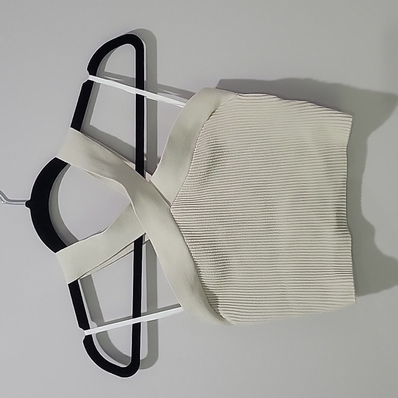 Babaton Sculpt Knit Criss Cross Cropped Tank - Picture 5 of 8